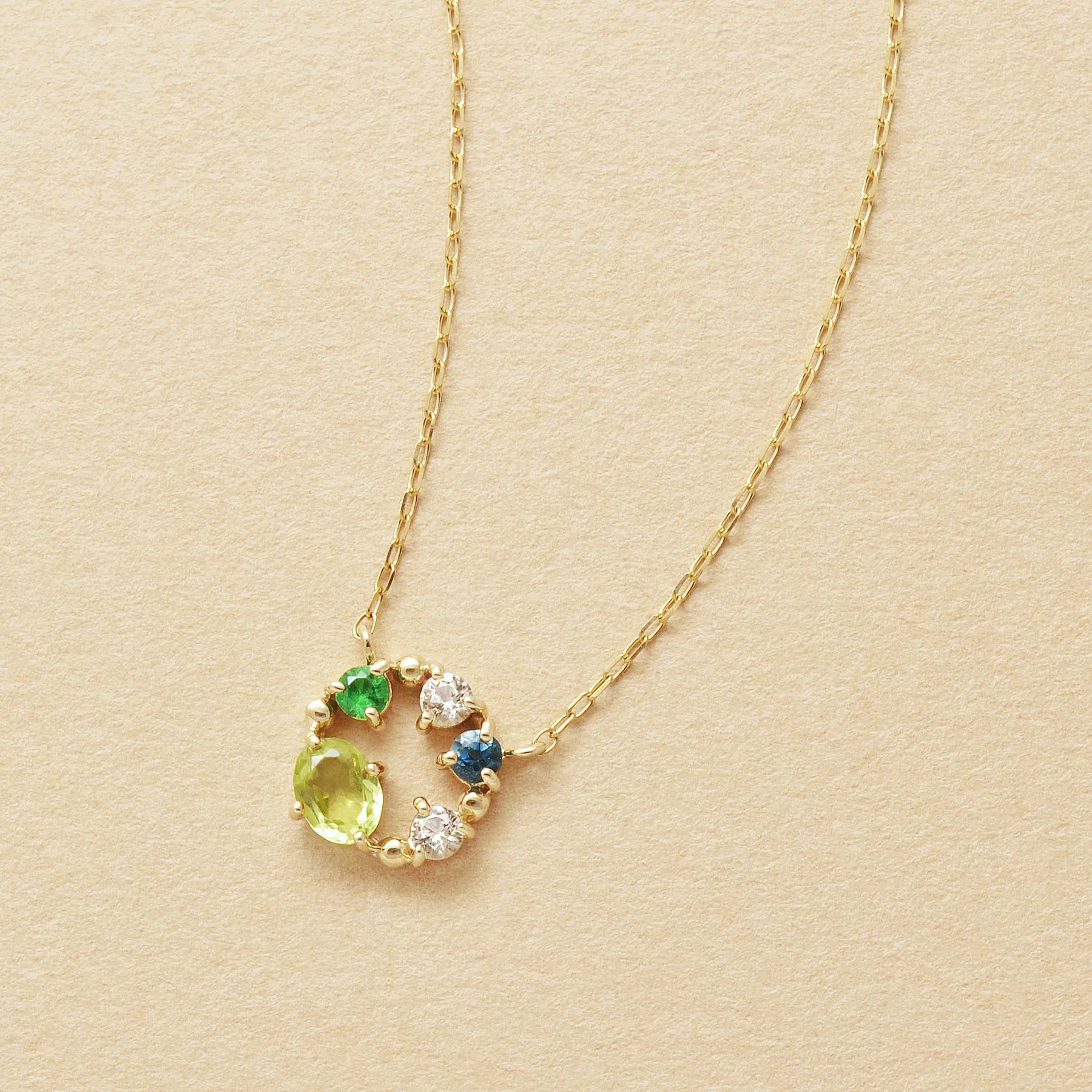 10K Green Multicolor Circle Necklace (Yellow Gold)