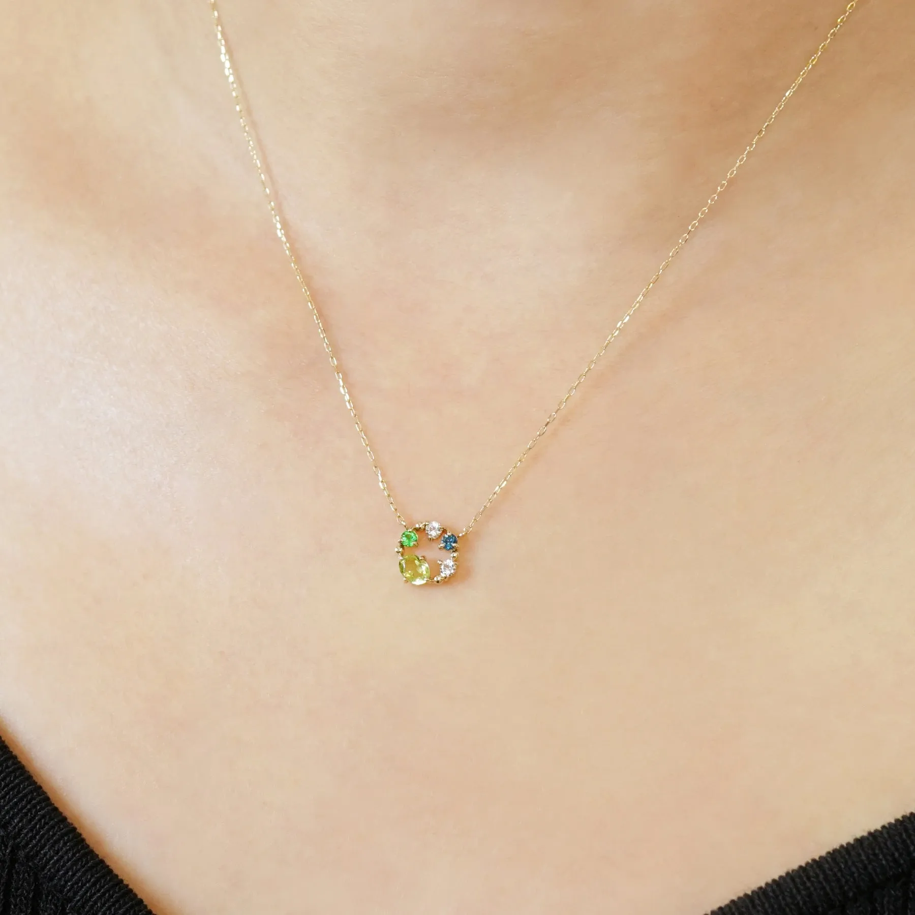 10K Green Multicolor Circle Necklace (Yellow Gold)