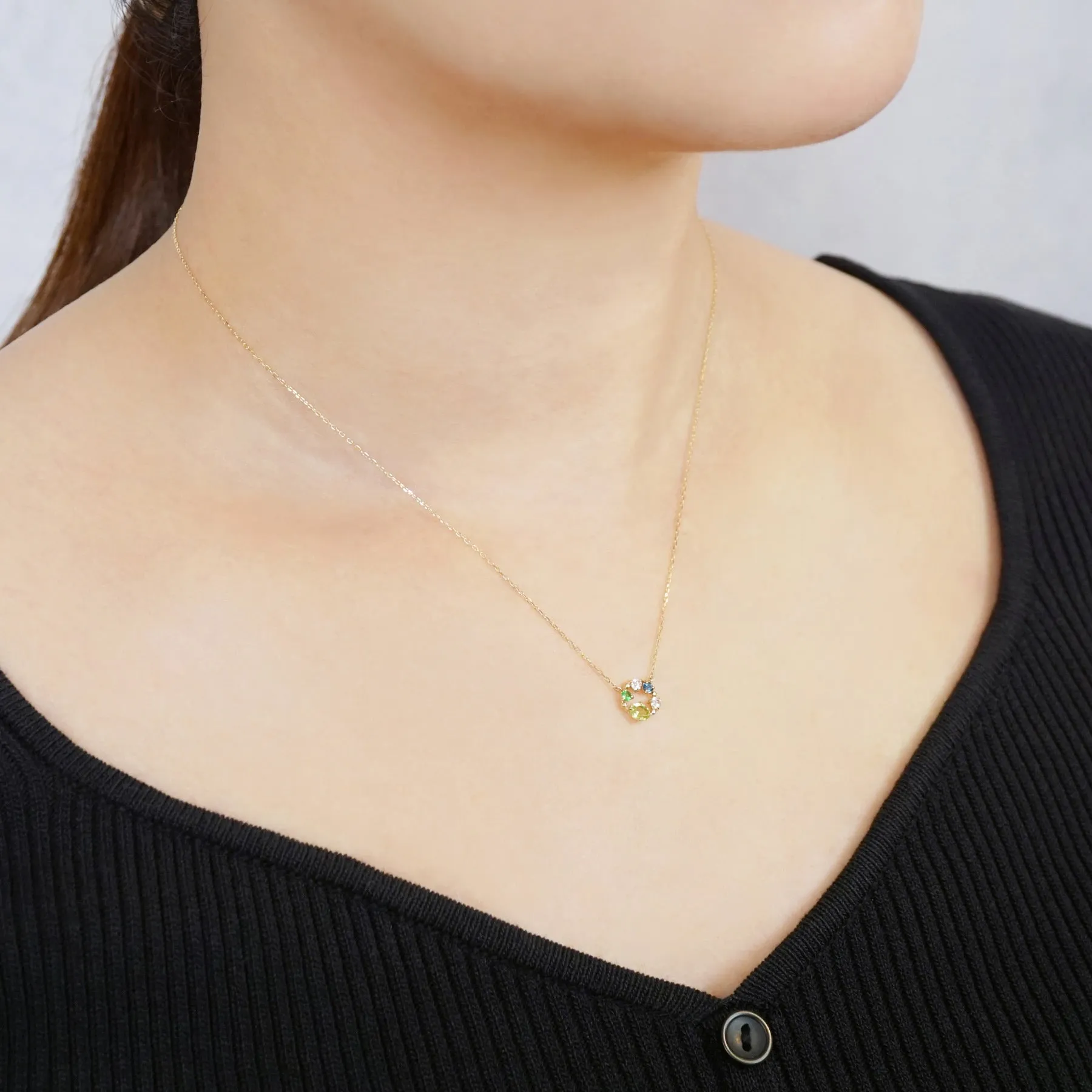 10K Green Multicolor Circle Necklace (Yellow Gold)