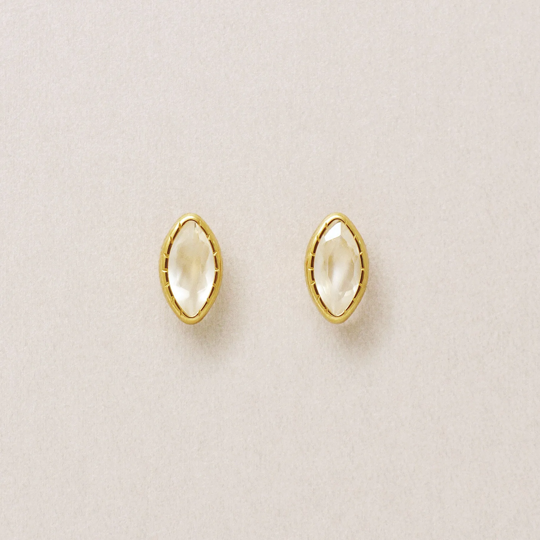[Second Earrings] 18K Moonstone Marquise Cut Earrings (Yellow Gold)